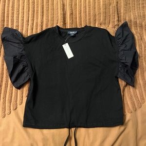 Black ruffle sleeve tee